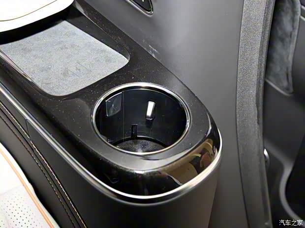 極氪 極氪009 2024款 光輝 極氪 極氪009 2024款 光輝