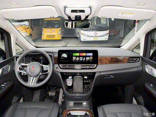 一汽红旗 红旗HQ9 PHEV 2024款 20TD 基本型 一汽红旗 红旗HQ9 PHEV 2024款 20TD 基本型