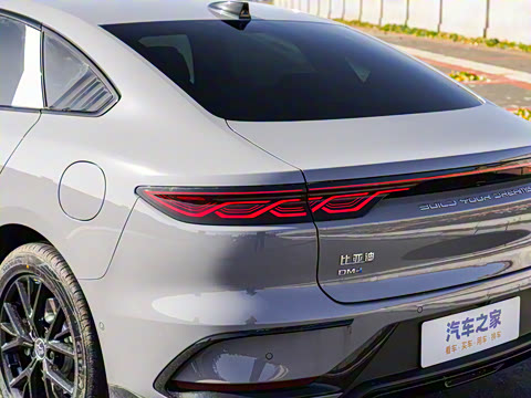 2025款 DM-i 智驾版 125KM精英型 2025款 DM-i 智驾版 125KM精英型