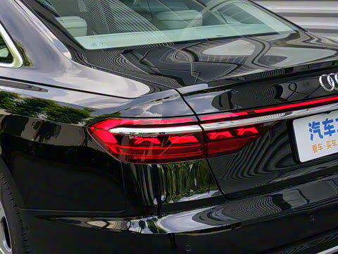 2024款 A8L Horch创始人版 55TFSI 2024款 A8L Horch创始人版 55TFSI