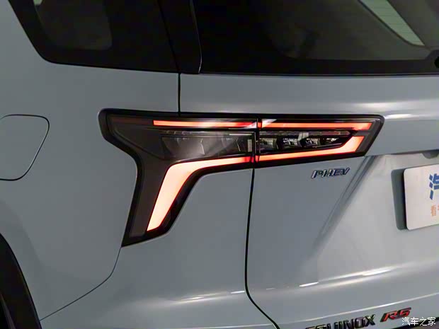 上汽通用雪佛蘭 探界者Plus 2024款 102km RS 至臻版