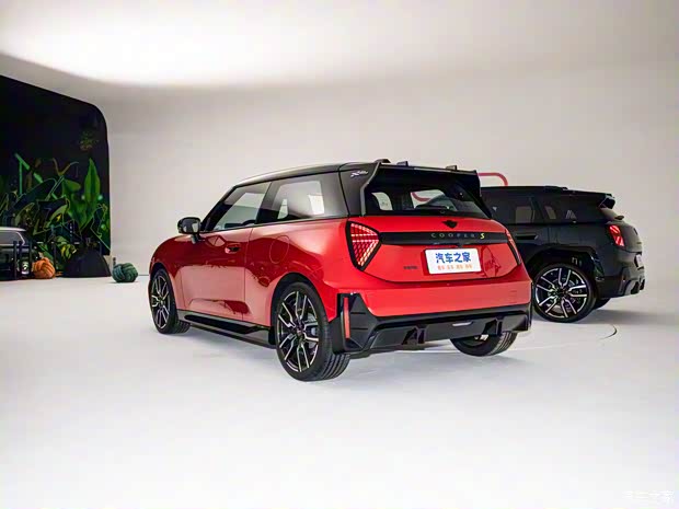 光束汽车 电动MINI COOPER 2024款 COOPER SE 赛车手 光束汽车 电动MINI COOPER 2024款 COOPER SE 赛车手
