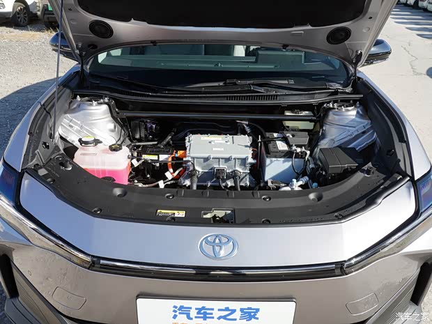 一汽丰田 丰田bZ3 2024款 517km 精英PRO 一汽丰田 丰田bZ3 2024款 517km 精英PRO