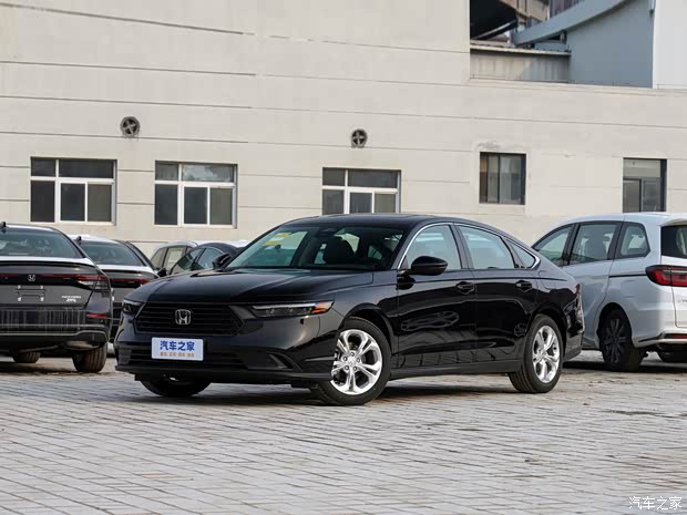 广汽本田 雅阁 2023款 260TURBO 豪华版 广汽本田 雅阁 2023款 260TURBO 豪华版