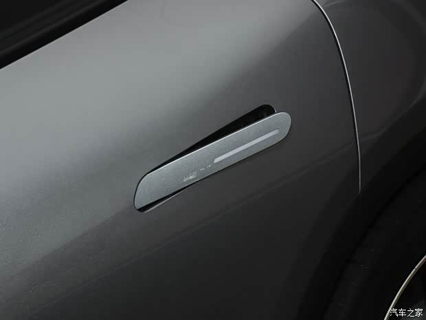 北汽新能源 极狐 阿尔法S5 2024款 双电机 390kW 北汽新能源 极狐 阿尔法S5 2024款 双电机 390kW