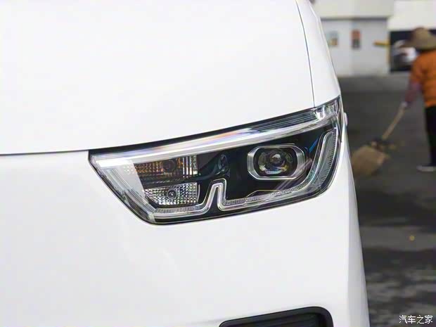 上汽通用五菱 五菱揚(yáng)光EV 2024款 高配版 上汽通用五菱 五菱揚(yáng)光EV 2024款 高配版