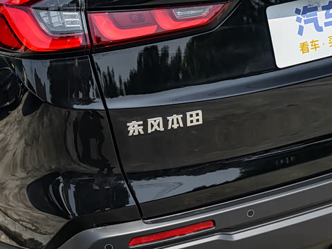 2024款 240TURBO 两驱锋尚版 5座 2024款 240TURBO 两驱锋尚版 5座