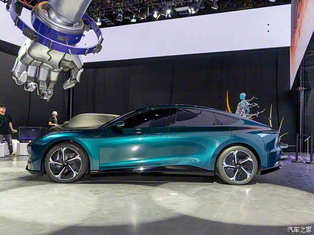 極越 極越07 2024款 基本型