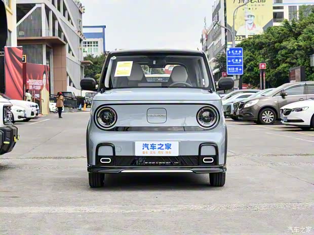 吉利汽车 熊猫 2024款 200km 熊猫卡丁 吉利汽车 熊猫 2024款 200km 熊猫卡丁