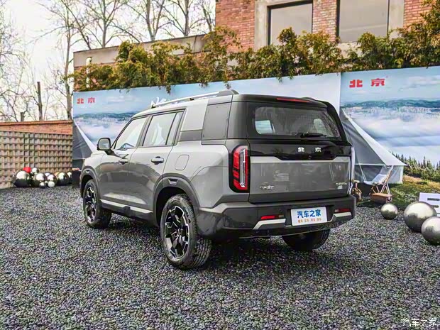 北京越野 北京BJ30 2024款 1.5T 魔核电驱进阶版 北京越野 北京BJ30 2024款 1.5T 魔核电驱进阶版