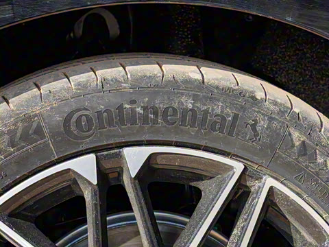 2025款 EV 智驾版 605KM尊荣型 2025款 EV 智驾版 605KM尊荣型