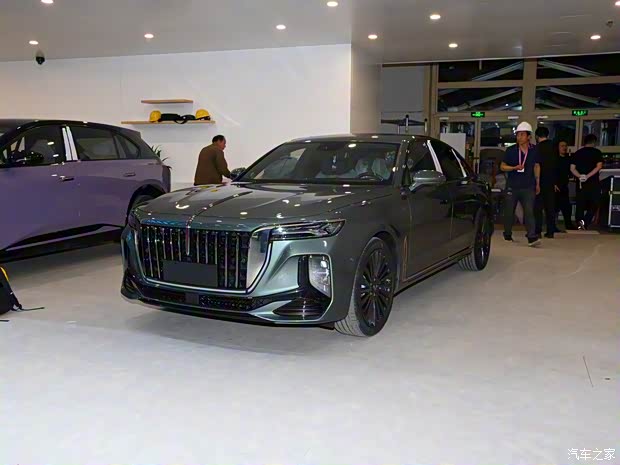 一汽红旗 红旗H9 2024款 3.0T 基本型 一汽红旗 红旗H9 2024款 3.0T 基本型