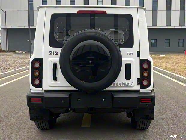 北京汽车制造厂 212 2024款 普通版
