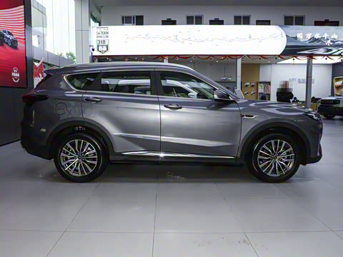 2025款 冠军版 1.5T DCT冠军MAX+ 7座 2025款 冠军版 1.5T DCT冠军MAX+ 7座