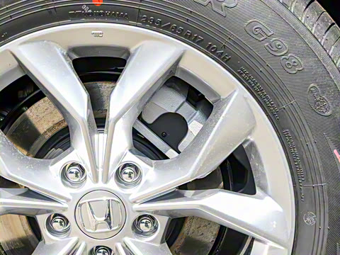 2024款 240TURBO 两驱锋尚版 5座 2024款 240TURBO 两驱锋尚版 5座