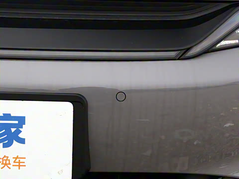 2025款 EV 智驾版 701KM尊荣型 2025款 EV 智驾版 701KM尊荣型