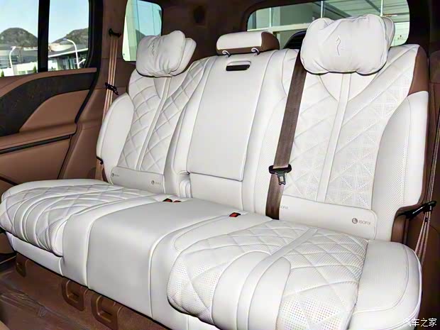 仰望 仰望U8 2023款 豪華版