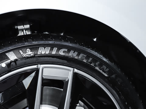 2025款 530Li 领先型 豪华套装 2025款 530Li 领先型 豪华套装