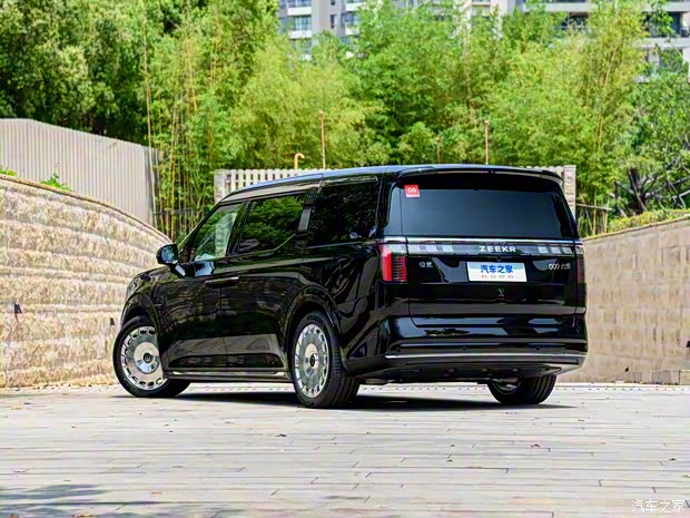 极氪 极氪009 2024款 光辉版 极氪 极氪009 2024款 光辉版