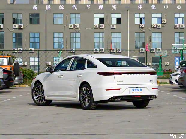 一汽奔騰 奔騰B70 2024款 龍騰版 1.5T 領躍型