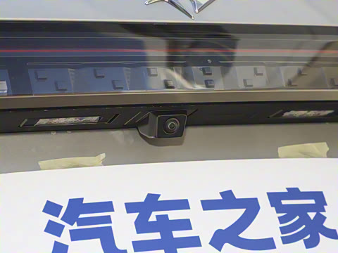 2025款 636Max纯电版 5座 2025款 636Max纯电版 5座