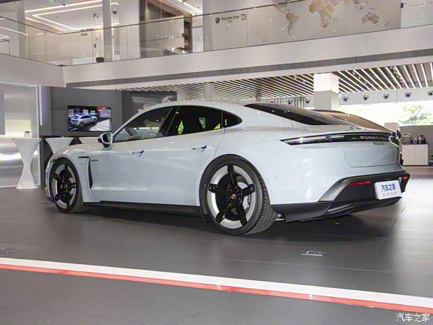 保時(shí)捷 Taycan 2024款 Taycan 4