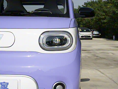 2024款 第三代 215km 青春版 2024款 第三代 215km 青春版