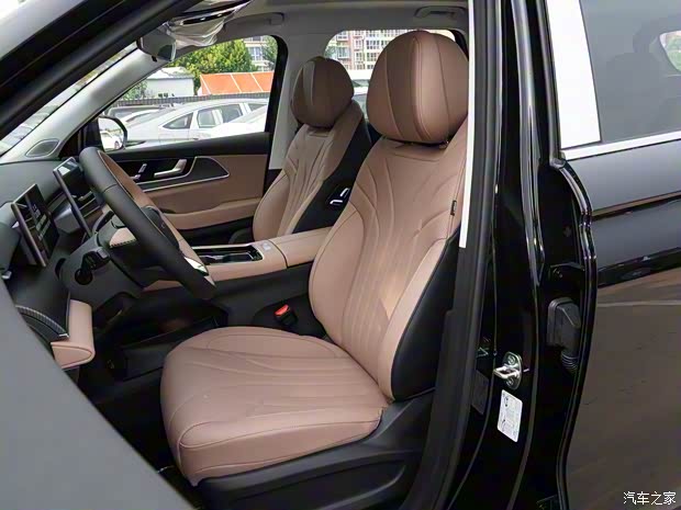 奇瑞汽车 瑞虎8 L 2024款 2.0T 两驱豪华版 7座 奇瑞汽车 瑞虎8 L 2024款 2.0T 两驱豪华版 7座