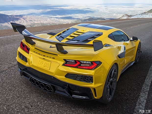 通用汽车 科尔维特 2025款 ZR1 Coupe ZTK Package 北美版 通用汽车 科尔维特 2025款 ZR1 Coupe ZTK Package 北美版
