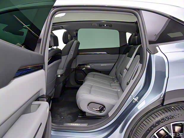 极氪 极氪7X 2024款 四驱版 极氪 极氪7X 2024款 四驱版