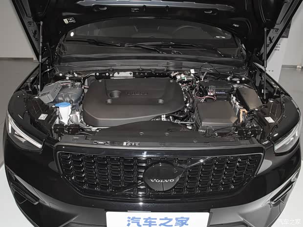 沃尔沃亚太 沃尔沃XC40 2024款 B4 四驱智远极夜黑版 沃尔沃亚太 沃尔沃XC40 2024款 B4 四驱智远极夜黑版