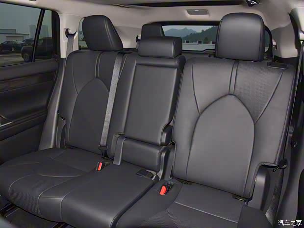 廣汽豐田 漢蘭達(dá) 2024款 2.5L智能電混雙擎四驅(qū)尊貴版 7座