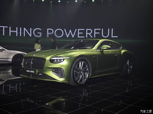 賓利 歐陸插電混動 2025款 GT 極致版