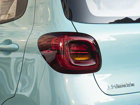 2025款 四门版 臻享款 2025款 四门版 臻享款