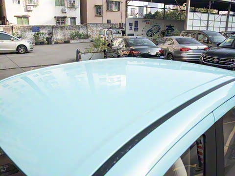 2025款 四门版 臻享款 2025款 四门版 臻享款