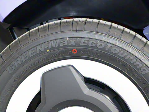 2024款 第三代 215km 青春版 2024款 第三代 215km 青春版