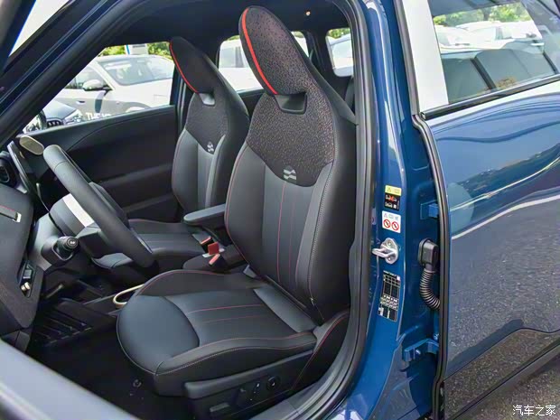 光束汽车 电动MINI ACEMAN 2024款 SE 赛车手 光束汽车 电动MINI ACEMAN 2024款 SE 赛车手