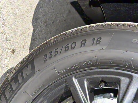 2024款 2.0L e:HEV 两驱智睿版 2024款 2.0L e:HEV 两驱智睿版