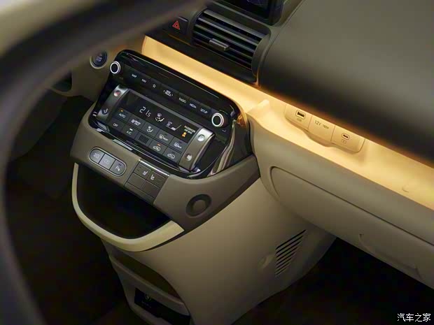 現(xiàn)代(進口) INSTER 2024款 基本型