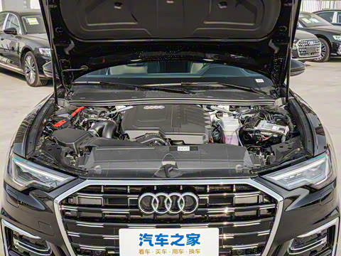 2025款 40 TFSI 豪华动感型 2025款 40 TFSI 豪华动感型