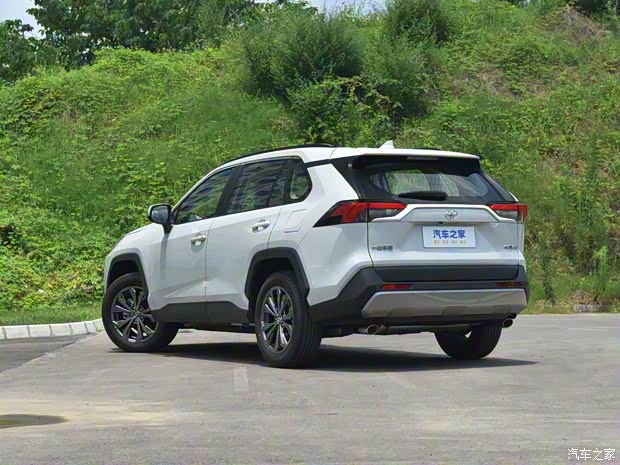 一汽豐田 RAV4榮放 2023款 2.0L CVT兩驅(qū)風(fēng)尚Plus版