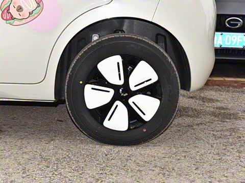 2025款 四门版 臻享+款 2025款 四门版 臻享+款