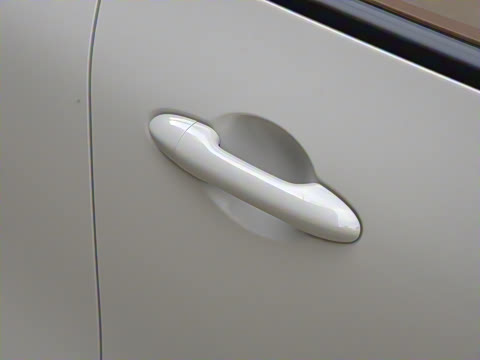 2025款 四门版 臻享+款 2025款 四门版 臻享+款