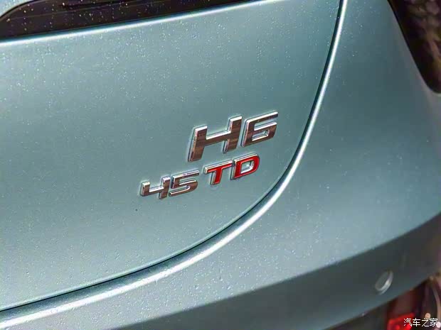 一汽红旗 红旗H6 2024款 2.0T 致臻版 一汽红旗 红旗H6 2024款 2.0T 致臻版