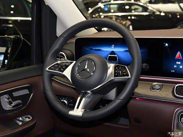 福建奔馳 奔馳V級 2024款 V 300 L 長軸距豪華版