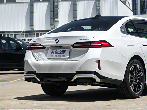 2024款 530Li xDrive M运动套装 2024款 530Li xDrive M运动套装
