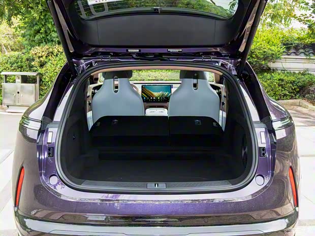 阿维塔科技 阿维塔07 2024款 四驱增程版