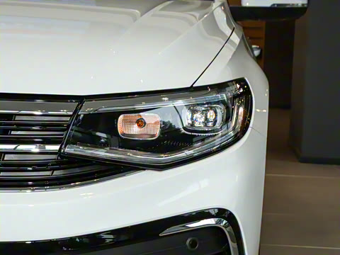 2025款 300TSI DSG尊行版 2025款 300TSI DSG尊行版