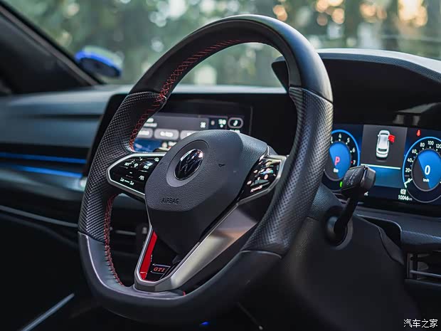 大眾(進(jìn)口) 高爾夫(進(jìn)口) 2024款 GTI Armored