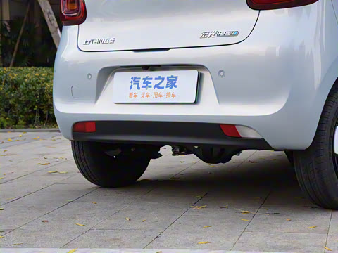 2025款 四门版 臻享+款 2025款 四门版 臻享+款